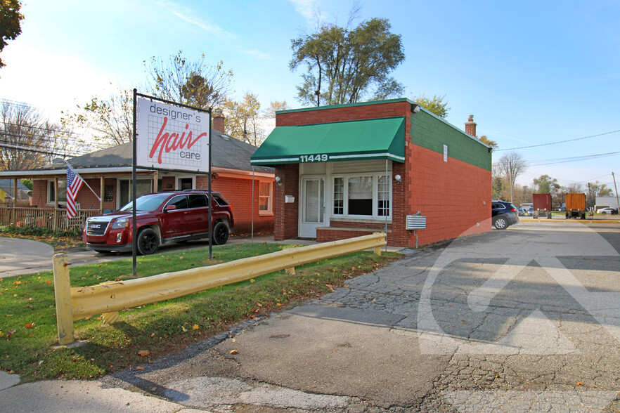 11449 Harrison St, Livonia, MI for sale - Building Photo - Image 1 of 3