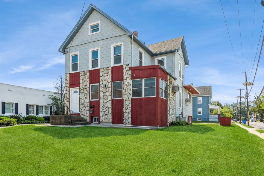 208 E Main St, Somerville, NJ for sale - Building Photo - Image 1 of 1