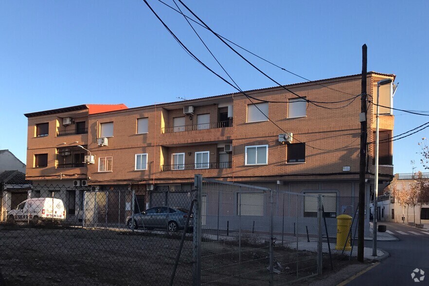 Calle Santa Eufemia 2, Polán, Toledo for lease - Building Photo - Image 1 of 2