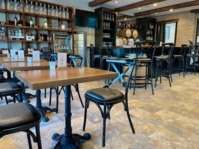 524 Sheridan Rd, Highwood, IL for sale Interior Photo- Image 1 of 5