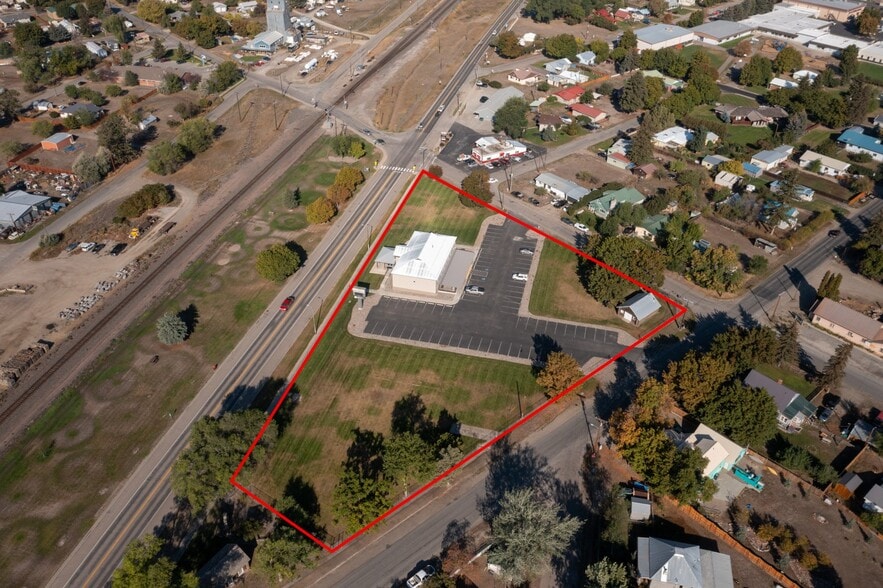 200 W Railroad Ave, Plains, MT for sale - Aerial - Image 3 of 97