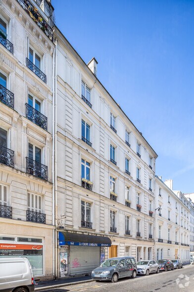 35 Rue Marie-Éléonore De Bellefond, Paris for lease - Primary Photo - Image 1 of 1