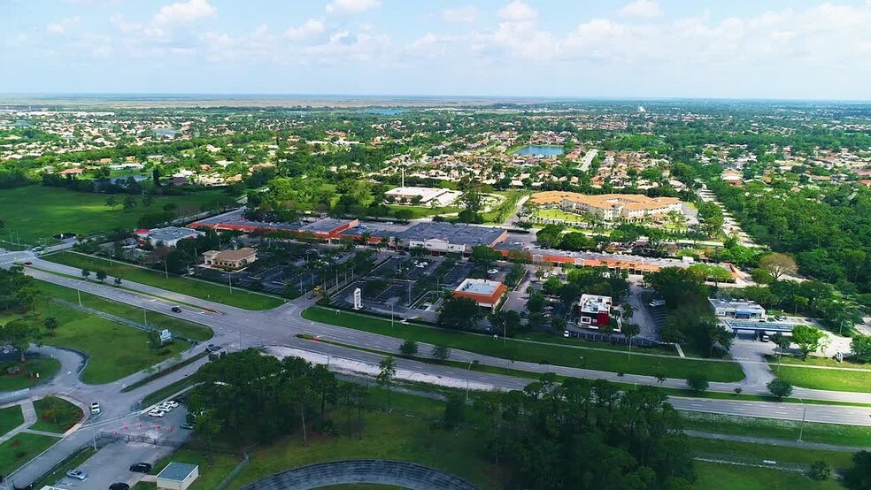 1138311445 Palmetto Park Rd, Boca Raton, FL 33428 Shoppes of Loggers