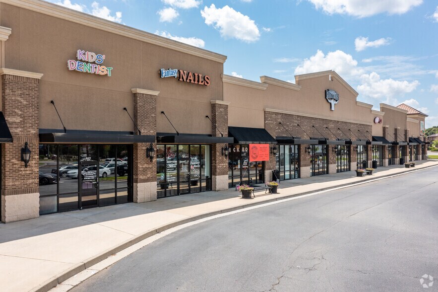 5886 Wendy Bagwell Pky, Hiram, GA for lease - Building Photo - Image 2 of 8