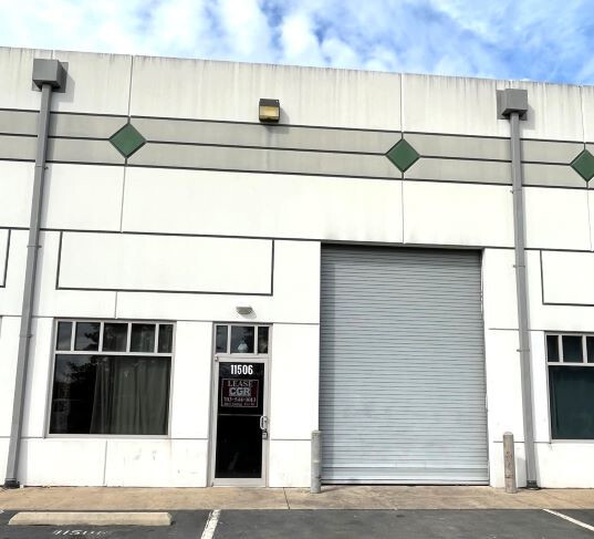 11482-11518 Robertson Dr, Manassas, VA for lease Building Photo- Image 1 of 4