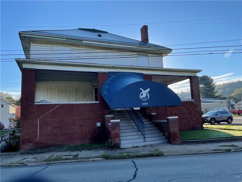 415 N Warren Ave, Apollo, PA 15613 Specialty for Sale