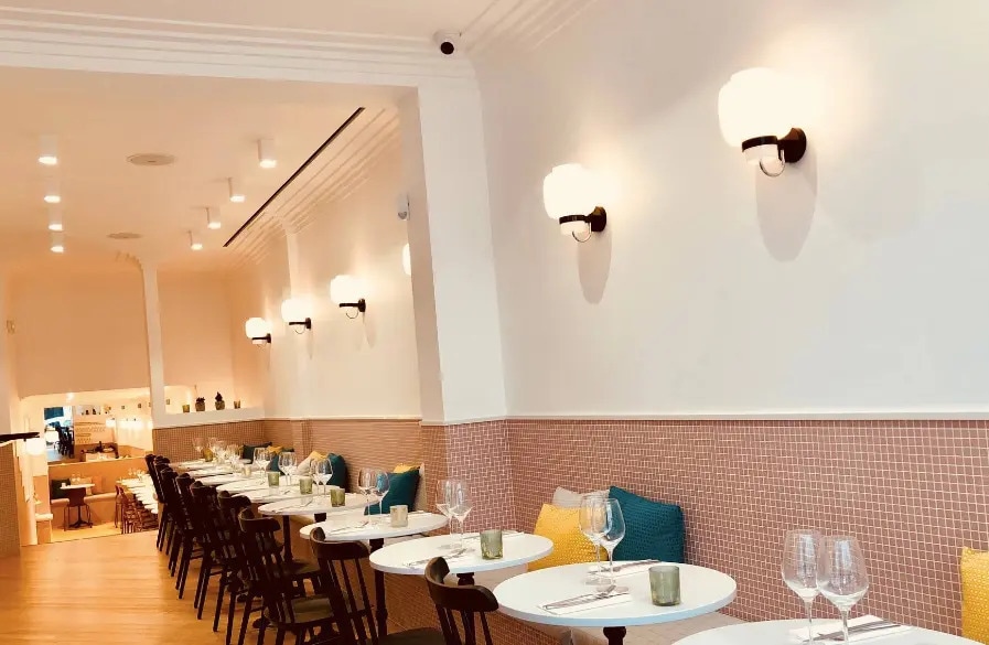 Retail in Paris for lease - Interior Photo - Image 3 of 8