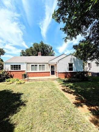 More details for 401 W Grand Ave, Muscle Shoals, AL - Specialty for Sale