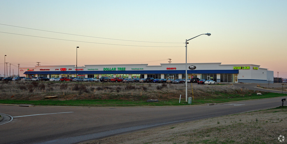 Interstate 55 & Hwy 6, Batesville, MS for sale - Primary Photo - Image 1 of 1