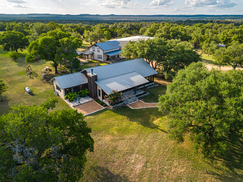 683 Ranch Road 1320, Johnson City, TX for sale - Building Photo - Image 1 of 40