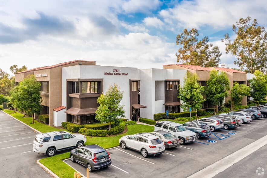 27871 Medical Center Rd, Mission Viejo, CA for lease - Building Photo - Image 1 of 4