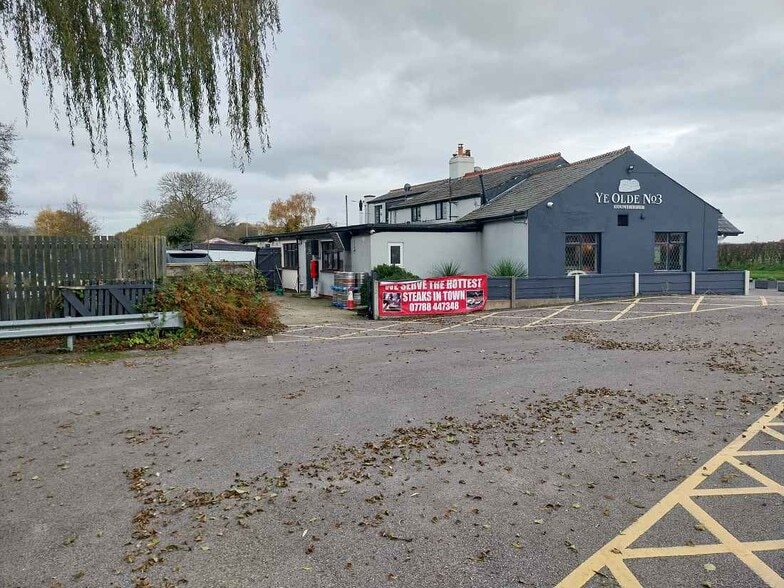 3 Lymm Rd, Altrincham for lease - Building Photo - Image 3 of 4