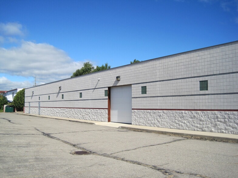 4357-4359 Highland Rd, Waterford, MI for lease - Building Photo - Image 3 of 15