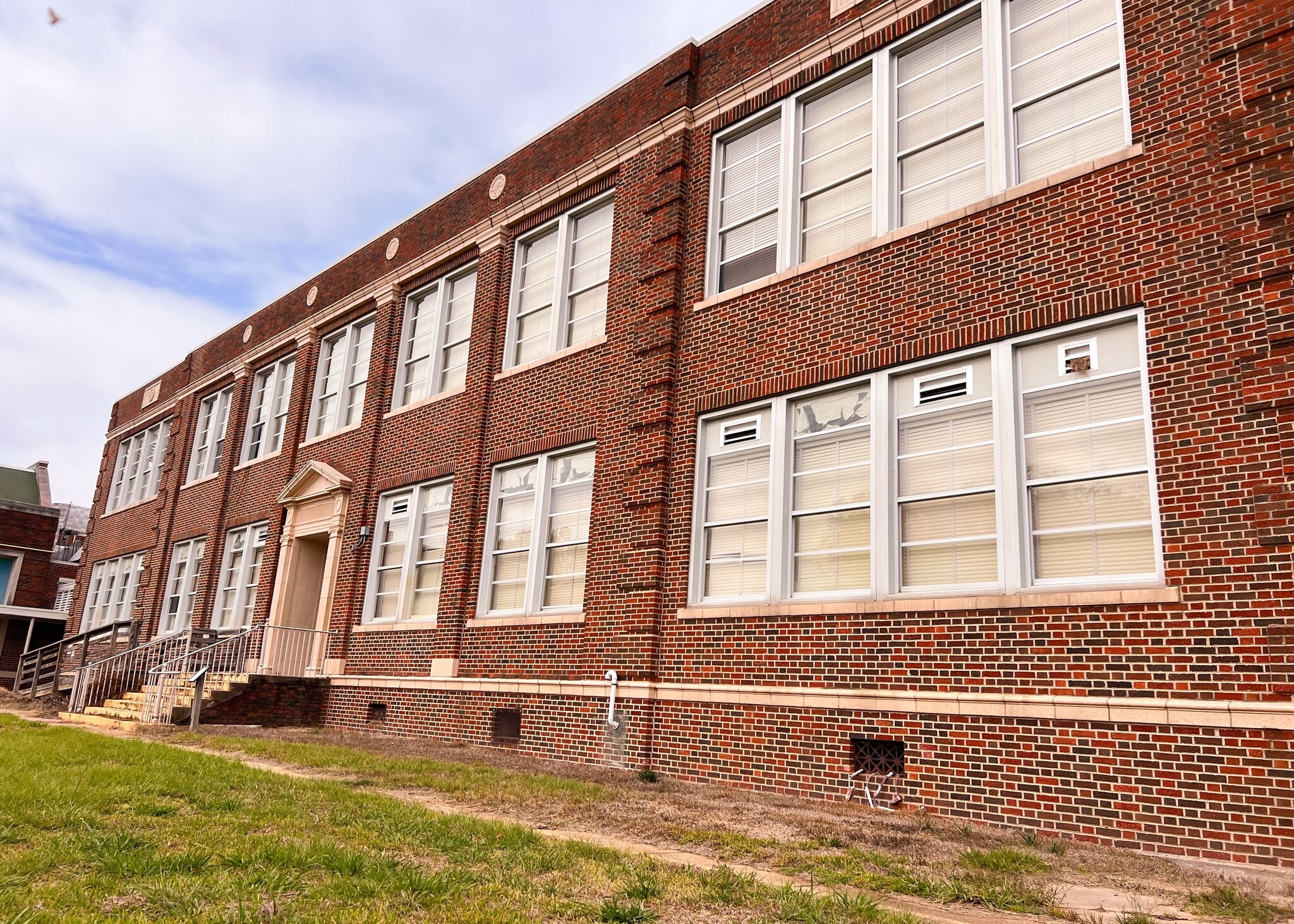 401 n kerley ave, Oil City, LA for sale Primary Photo- Image 1 of 7