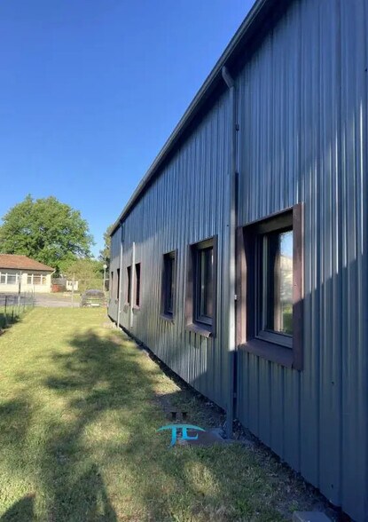 Industrial in Gradignan for lease - Building Photo - Image 3 of 7