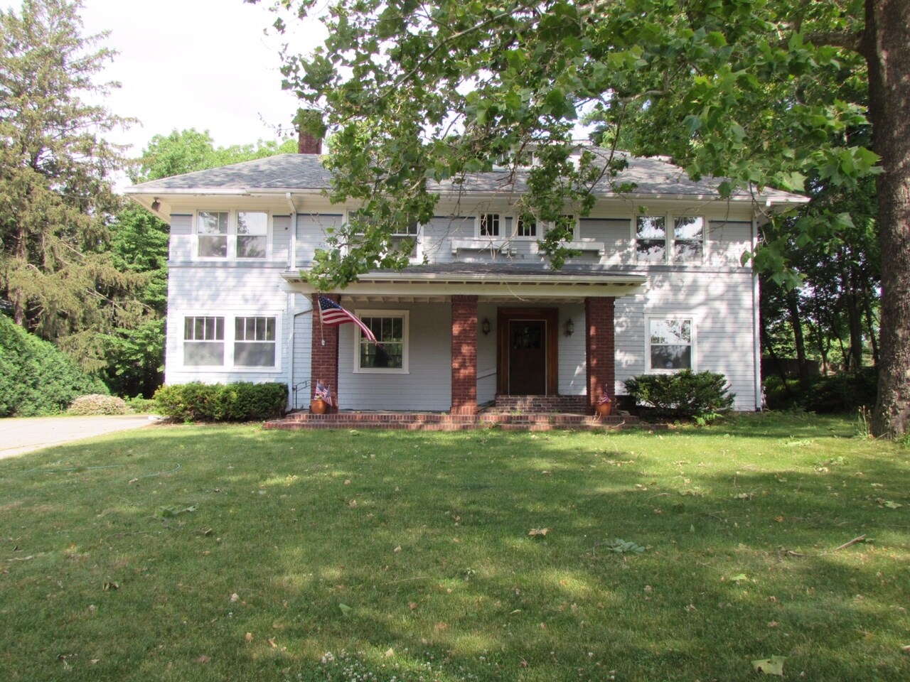 2218 1st Ave NE, Cedar Rapids, IA for sale Building Photo- Image 1 of 1