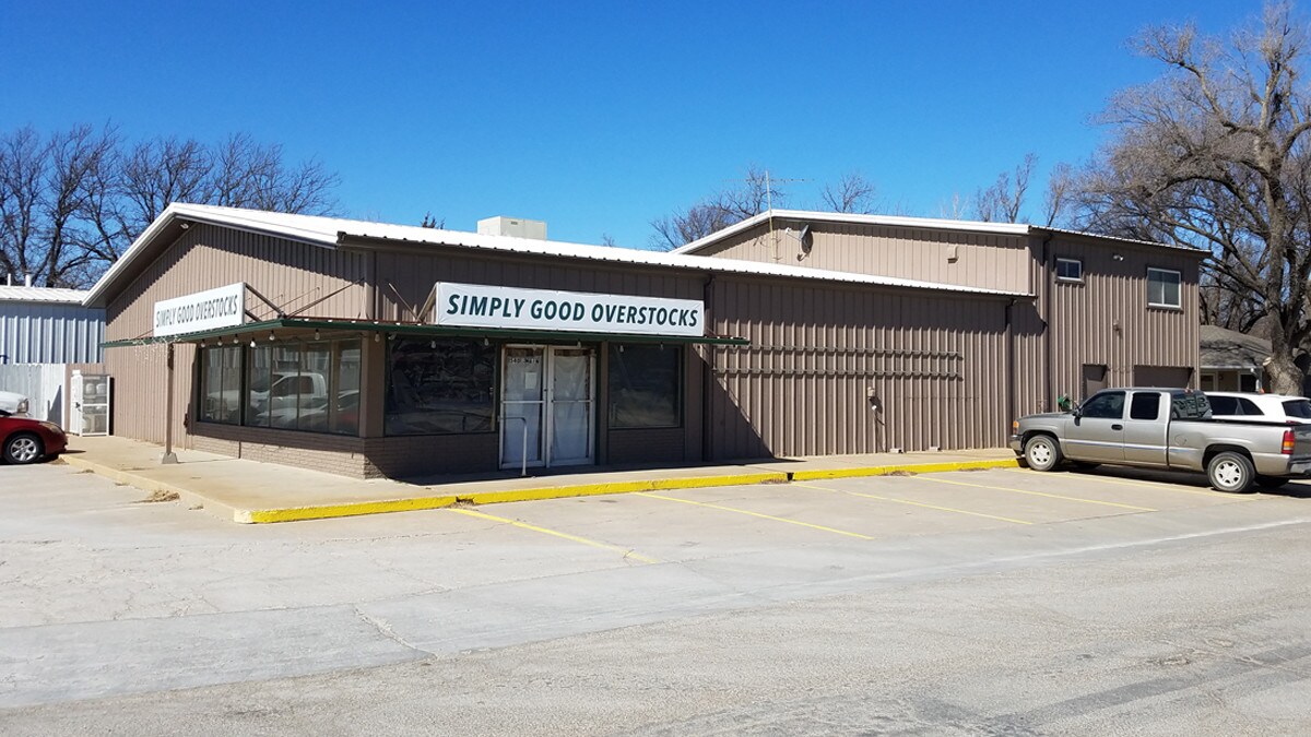 540 S Main St, Galva, KS 67443