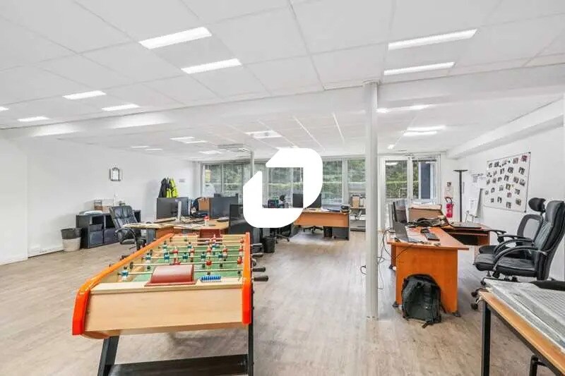 Office in Massy for sale - Interior Photo - Image 2 of 13