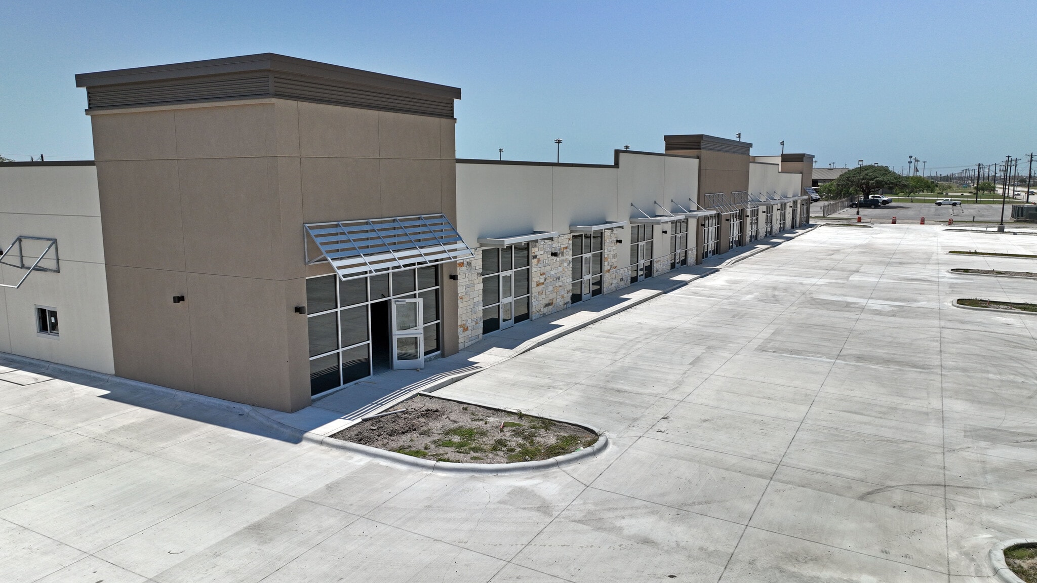 7001 Yorktown Blvd, Corpus Christi, TX for lease Building Photo- Image 1 of 6