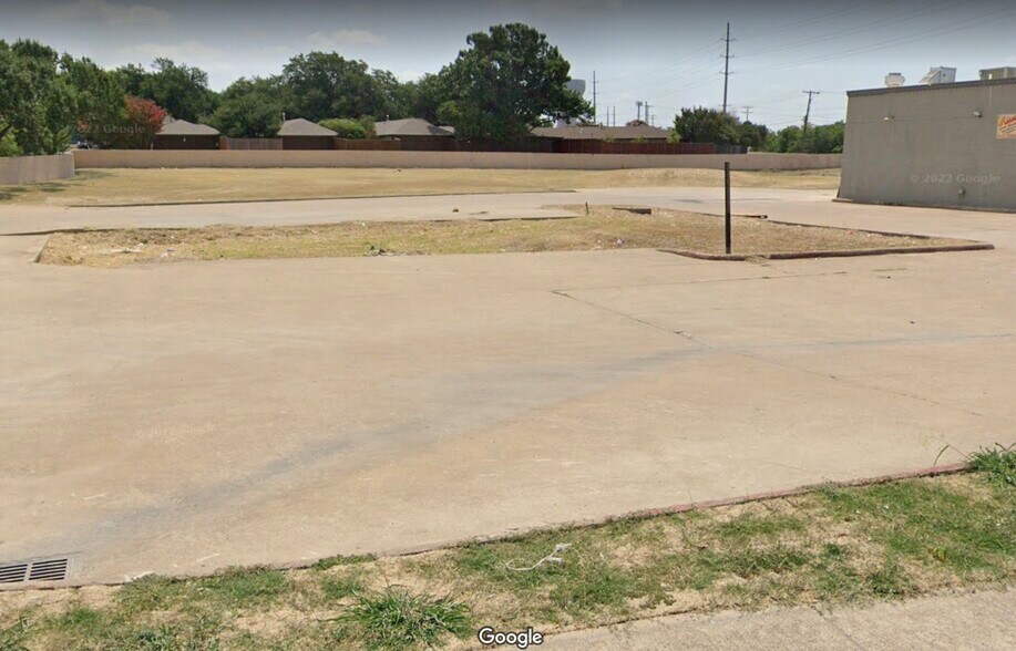 1624 Marsh, Carrollton, TX for sale - Building Photo - Image 2 of 3