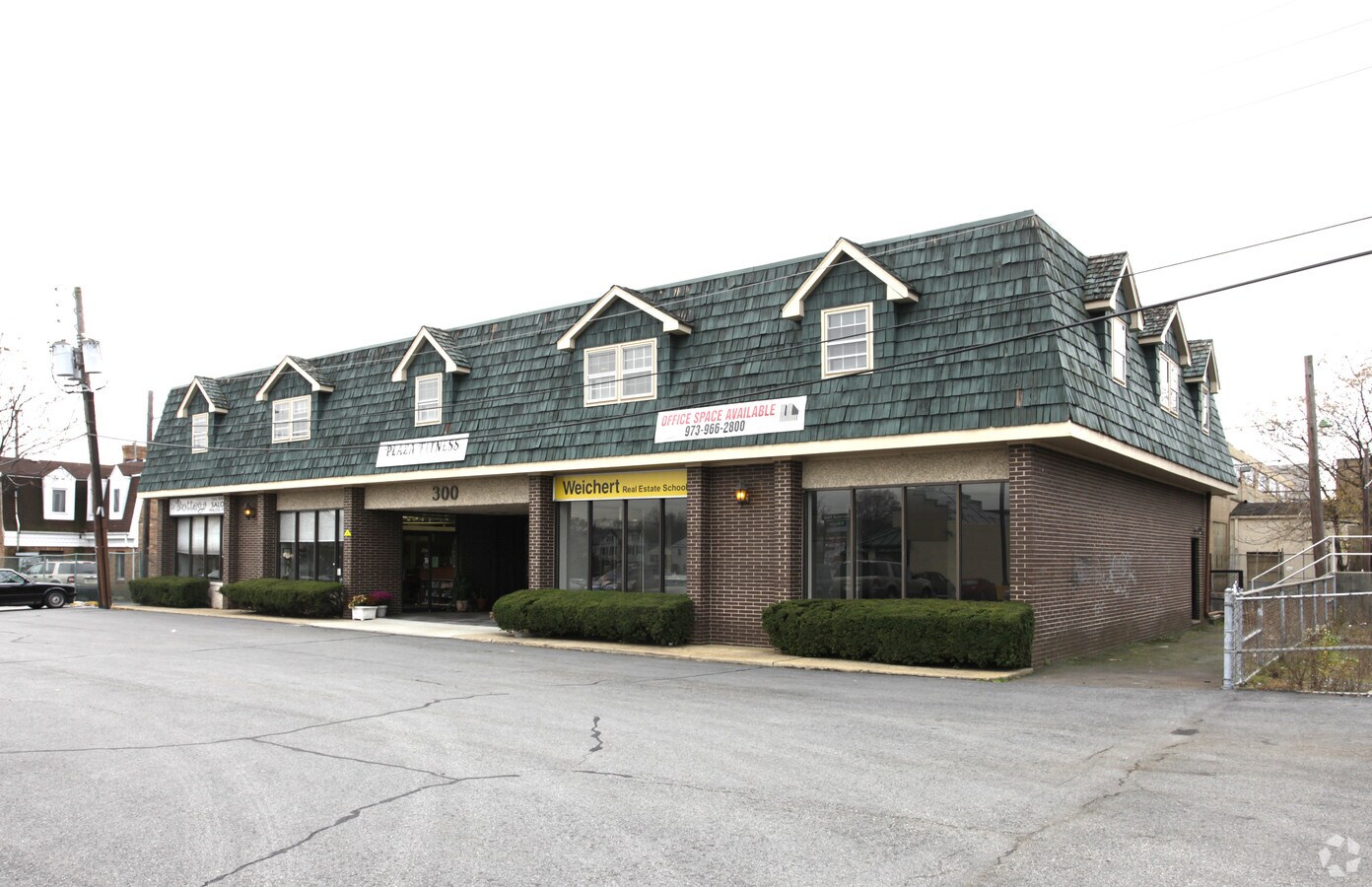 300 South Ave, Garwood, NJ 07027