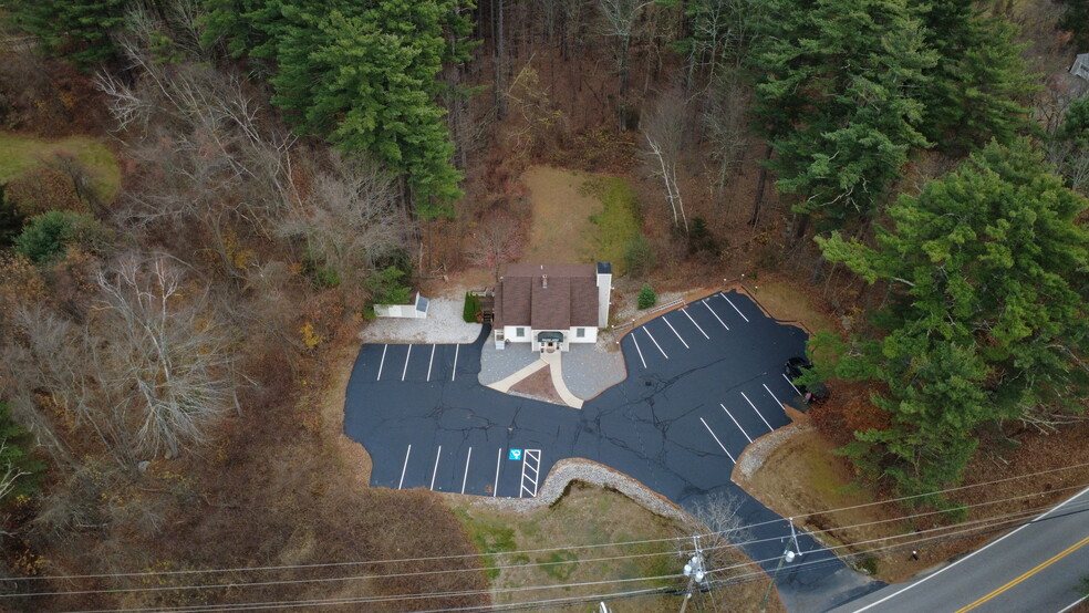 110 Ponemah Rd, Amherst, NH for sale - Building Photo - Image 3 of 14