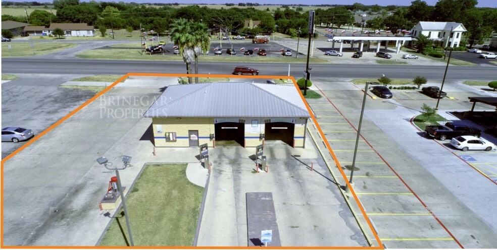 2101 N Main St, Taylor, TX for sale - Building Photo - Image 1 of 1