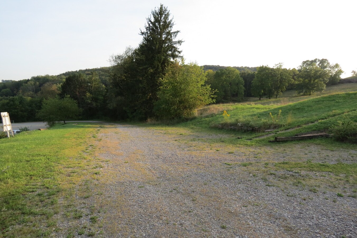 Belmont Dr, Kittanning, PA 16201