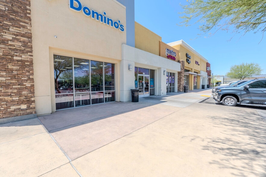 12274 Palmdale Rd, Victorville, CA for lease - Building Photo - Image 2 of 30