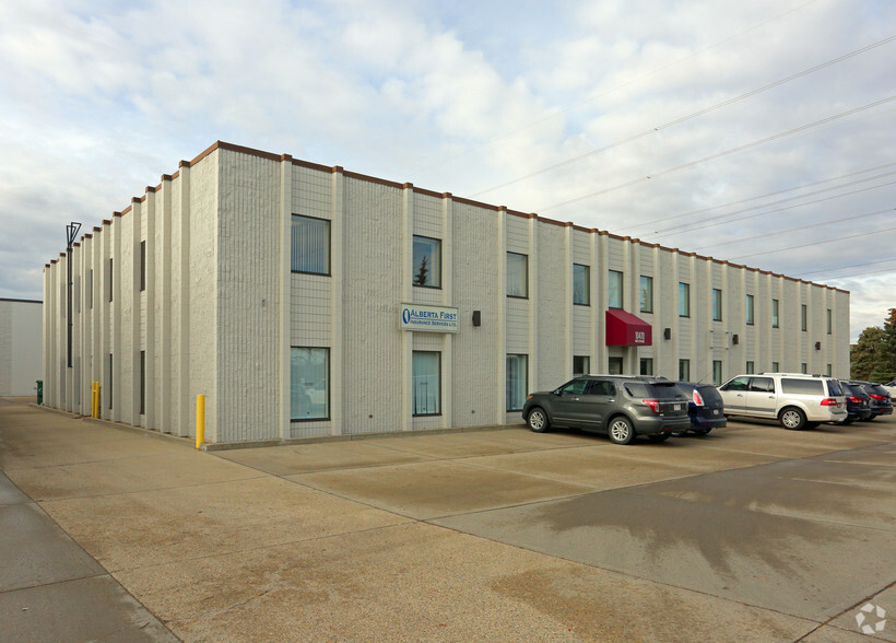 10470 176 St NW, Edmonton, AB for lease - Building Photo - Image 3 of 4