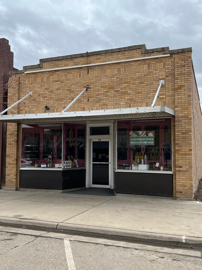 211 N Main St, Mobridge, SD 57601