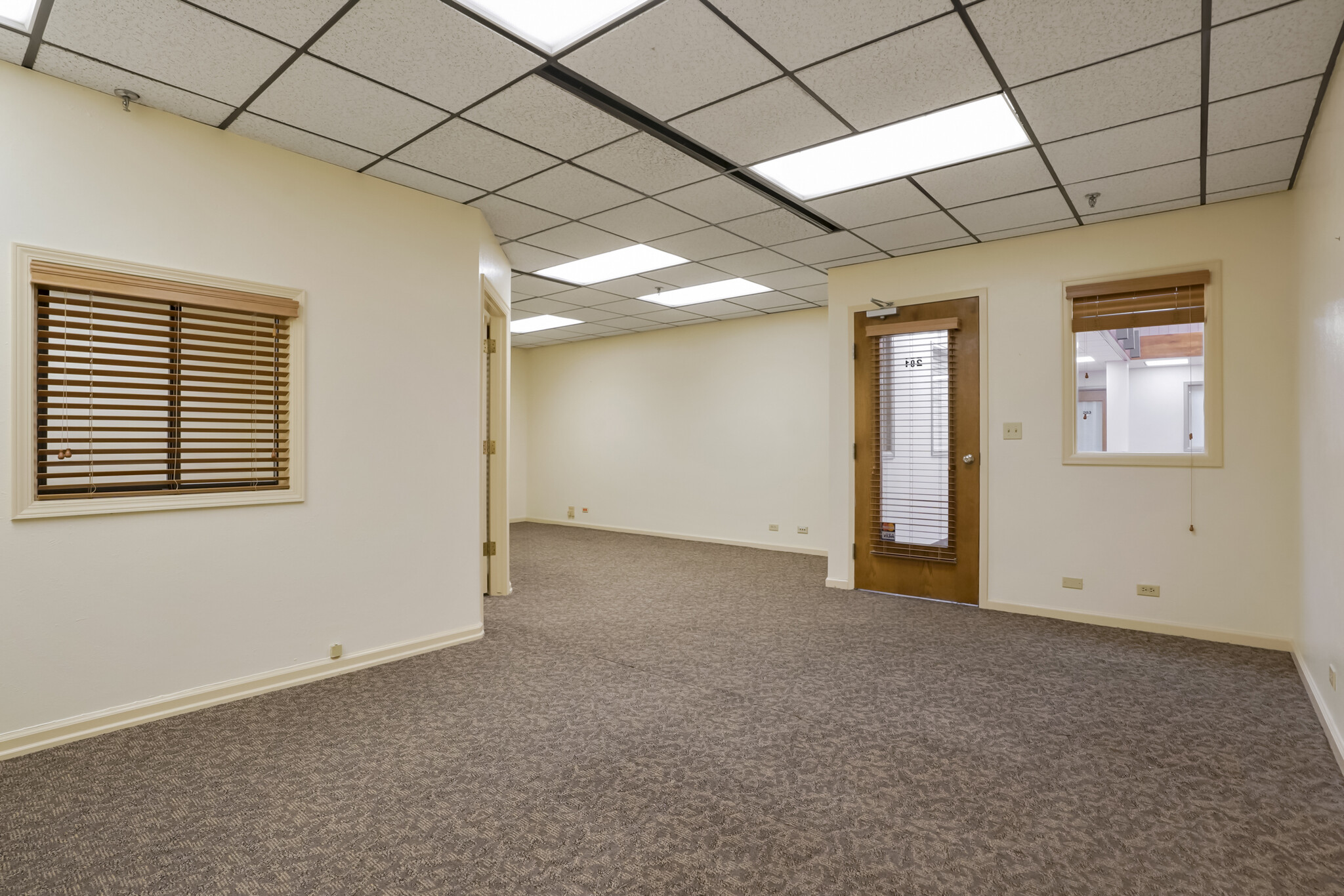 5310 Ward Rd, Arvada, CO for lease Interior Photo- Image 1 of 3