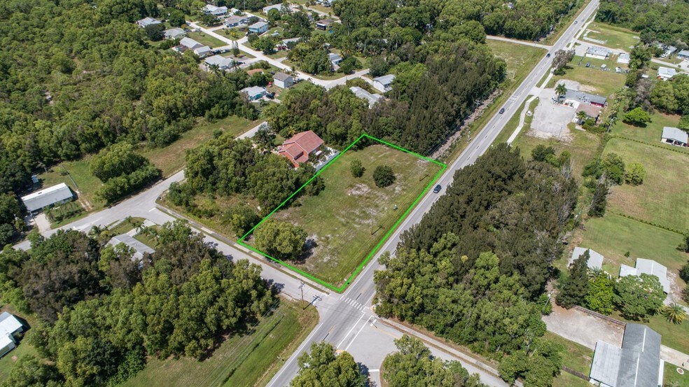 10781 Stringfellow Rd, Bokeelia, FL for sale - Building Photo - Image 1 of 1