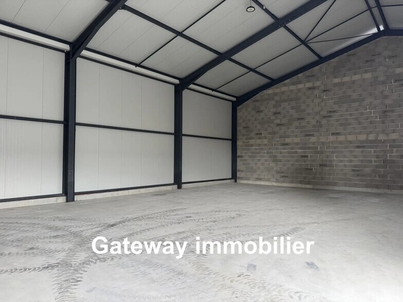 Industrial in Creuzier-le-Neuf for lease - Building Photo - Image 3 of 9