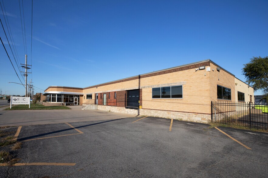3241 N 7th Street Trfy, Kansas City, KS for lease - Building Photo - Image 1 of 3