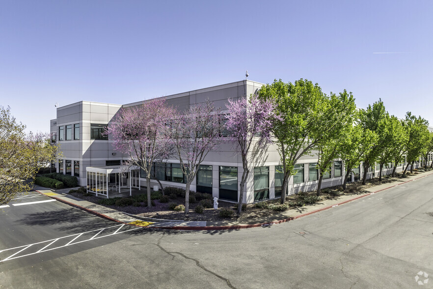 620 Roseville Pky, Roseville, CA for lease - Building Photo - Image 3 of 8