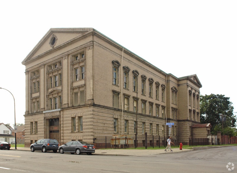 215 Broadway St, Buffalo, NY for sale - Primary Photo - Image 1 of 19