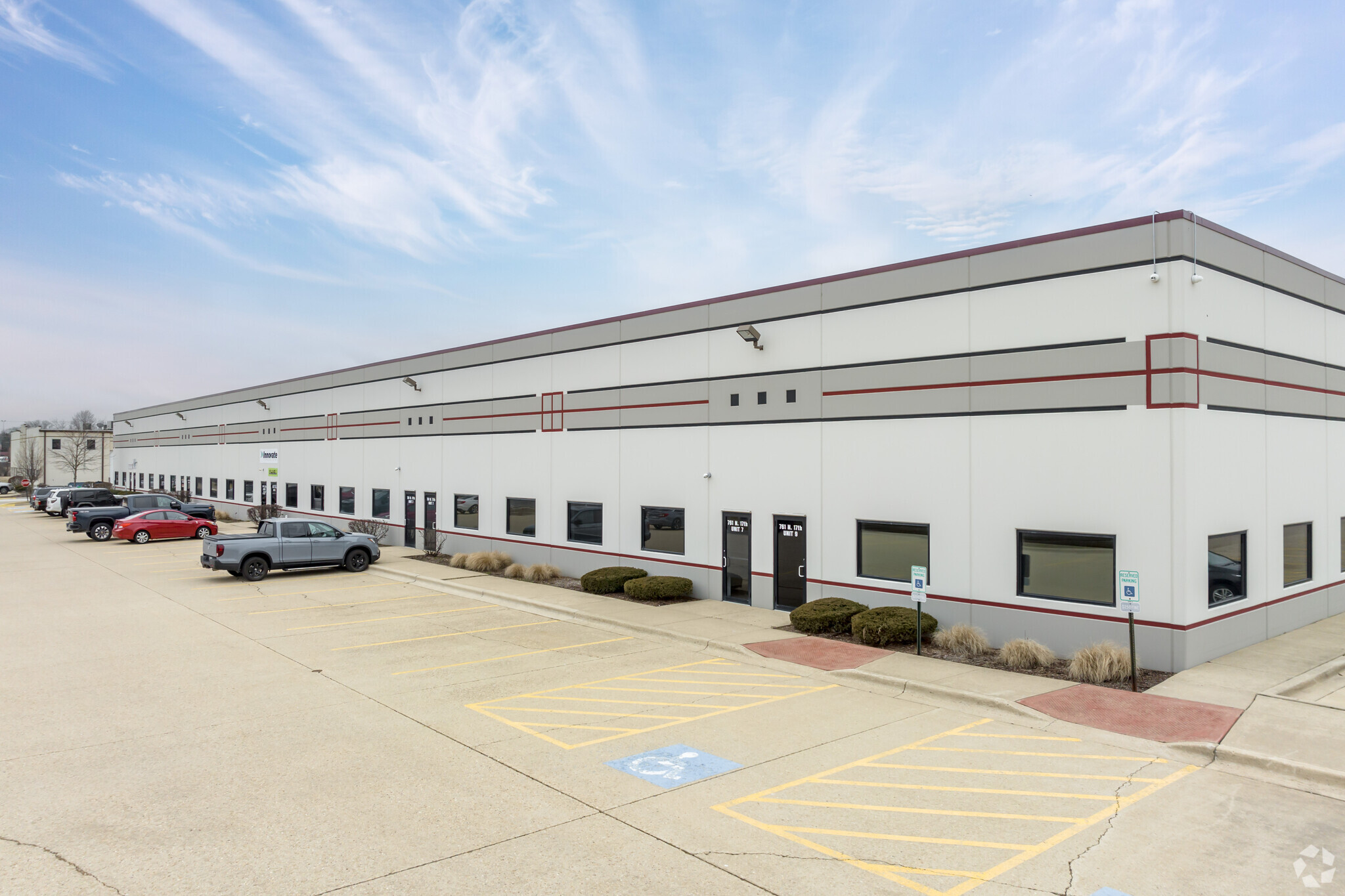 761 N 17th St, St Charles, IL for lease Building Photo- Image 1 of 27