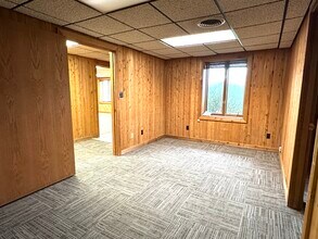 115 E Waldo Blvd, Manitowoc, WI for lease Interior Photo- Image 1 of 3