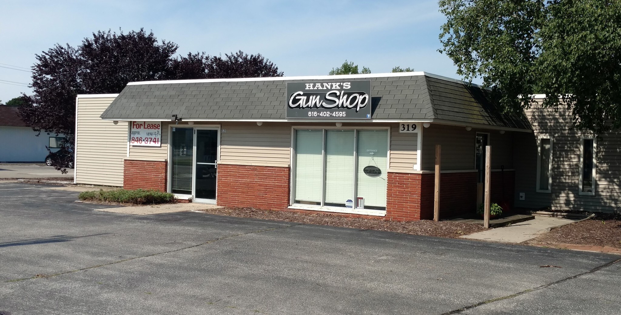 317-321 S Beechtree St, Grand Haven, MI for sale Building Photo- Image 1 of 1