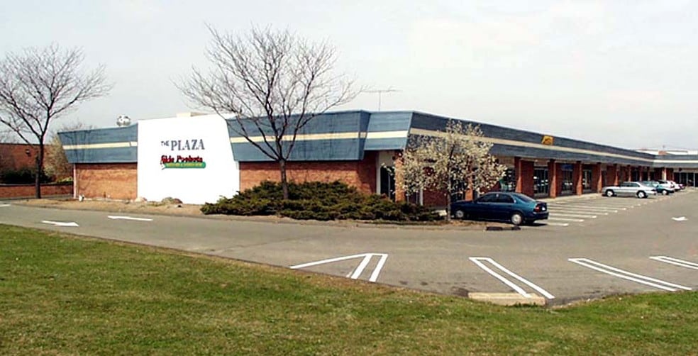 354 Woodmont Rd, Milford, CT for sale - Other - Image 2 of 8