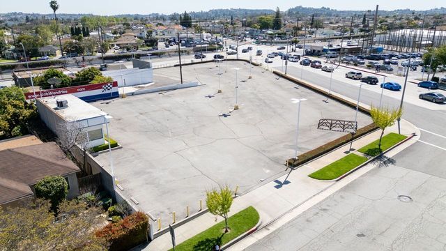 400 S Atlantic Blvd, Alhambra, CA for sale - Building Photo - Image 3 of 13