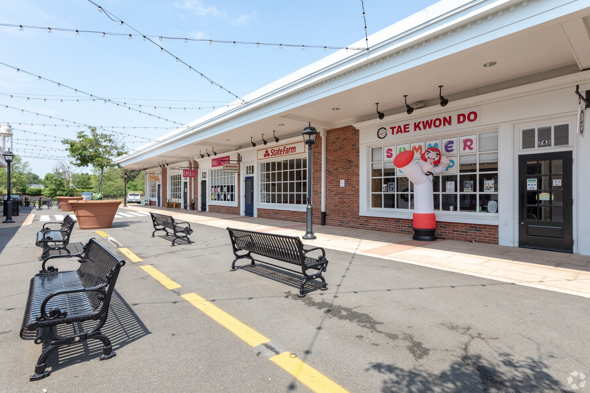 711761 E Main St, Purcellville, VA 20132 The Shoppes at Main & Maple