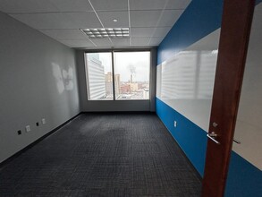 1 Bausch and Lomb Pl, Rochester, NY for lease Interior Photo- Image 2 of 6