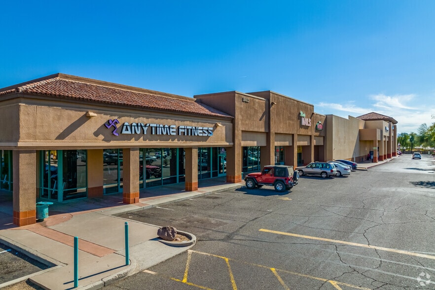 2439 E Union Hills Dr, Phoenix, AZ for lease - Building Photo - Image 2 of 4