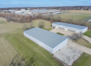 3195 Grand Prix Dr, Decatur, IL for lease Building Photo- Image 2 of 5