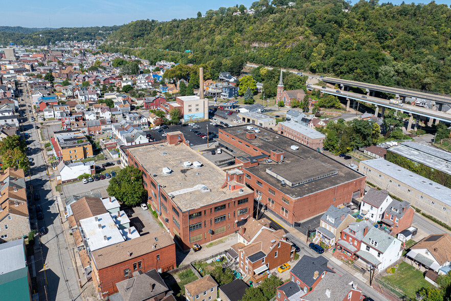 The Fort Pitt Brewery Complex portfolio of 2 properties for sale on LoopNet.com - Building Photo - Image 3 of 14