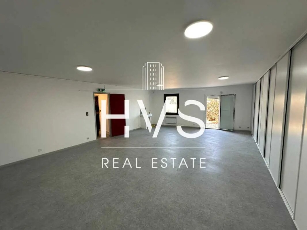 Flex in Aix-en-Provence for lease Interior Photo- Image 1 of 17