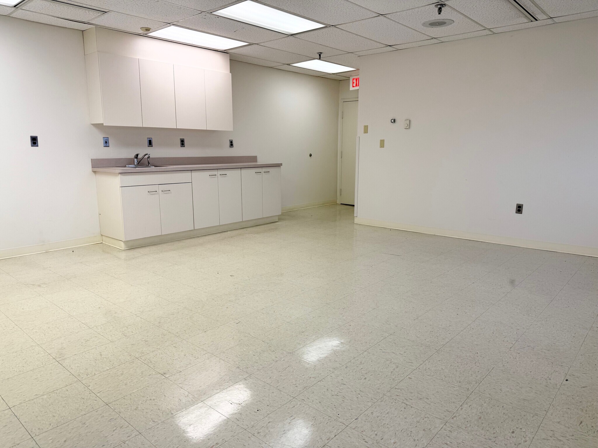 8550 Route 29, Fairfax, VA for lease Interior Photo- Image 1 of 5
