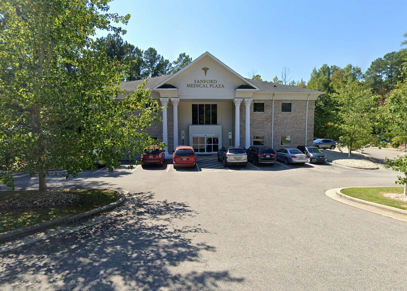 1212 Central Ave, Sanford, NC for lease - Building Photo - Image 1 of 2